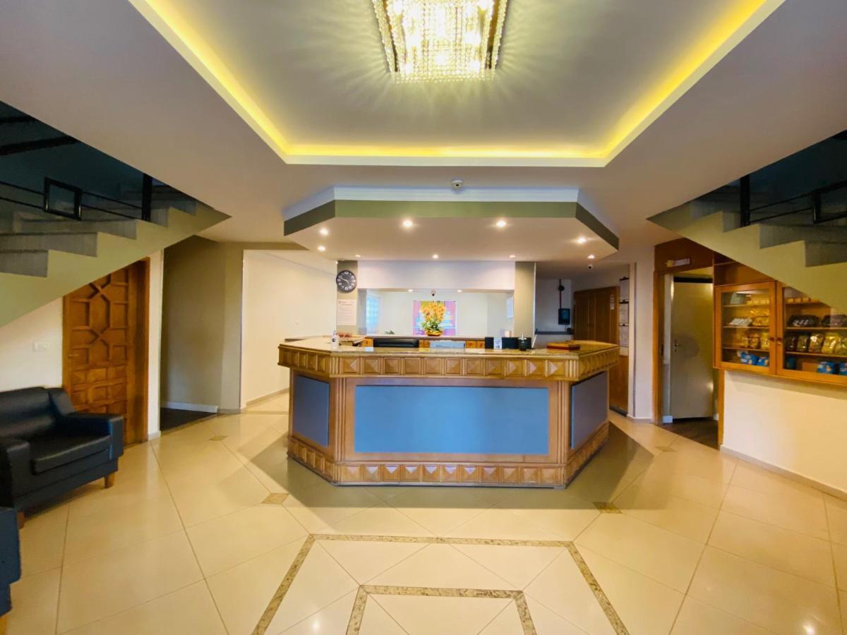 Kanoa Hotel Santo Antônio da Platina المظهر الخارجي الصورة